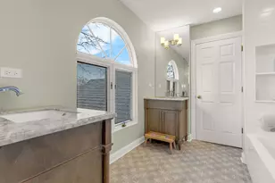 2331 Mohawk Ln, Glenview, IL 60026 - Photo 32