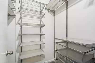 525 W Superior Street #430, Chicago, IL 60654 - Photo 10