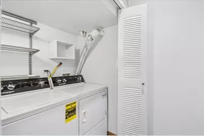 525 W Superior Street #430, Chicago, IL 60654 - Photo 16