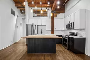 525 W Superior St, Chicago, IL 60654 - Photo 6