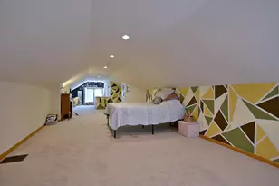 8 S Commonwealth Ave, Aurora, IL 60506 - Photo 14