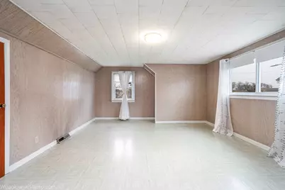 5944 W Foster Avenue, Chicago, IL 60630 - Photo 14