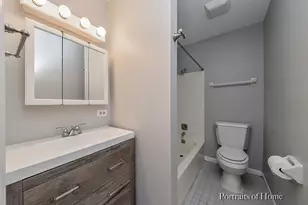 1462 Stonebridge Cir, Wheaton, IL 60189 - Photo 10