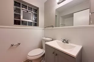 6217 W Peterson Ave, Chicago, IL 60646 - Photo 20