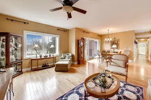 1200 N Foxdale Dr, Addison, IL 60101 - Photo 6