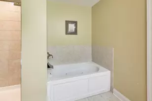 1200 N Foxdale Dr, Addison, IL 60101 - Photo 18