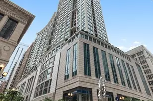 130 N Garland Ct, Chicago, IL 60602 - Photo 1