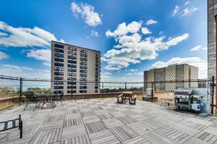 708 W Bittersweet Pl, Chicago, IL 60613 - Photo 26