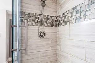 1226 Chalet Rd, Naperville, IL 60563 - Photo 18