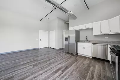 3135 W 95th Street #201, Evergreen Park, IL 60805 - Photo 4