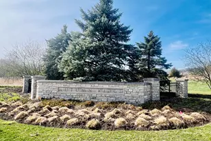 10665 Red Leaf Circle, Lakewood, IL 60014 - Photo 6