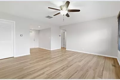 221 Davis Lane, Bolingbrook, IL 60440 - Photo 4