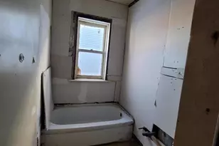 11130 S Eggleston Ave, Chicago, IL 60628 - Photo 20