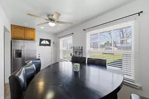 2039 Scott St, Melrose Park, IL 60164 - Photo 8