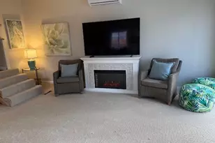 22 Audrey Ln, Mount Prospect, IL 60056 - Photo 4