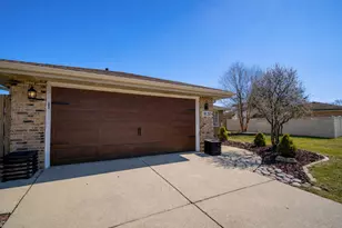 9133 S Meade Ave, Oak Lawn, IL 60453 - Photo 24