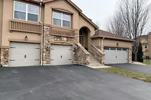 1804 Crenshaw Cir, Vernon Hills, IL 60061 - Photo 2