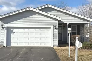 76 Rocking Horse Ln, Grayslake, IL 60046 - Photo 1