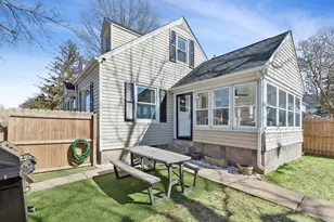 2800 15th St, Moline, IL 61265 - Photo 4