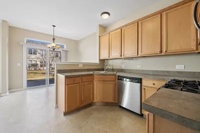 2326 Sunshine Lane, Aurora, IL 60503 - Photo 8