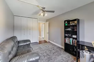 2460 W Talcott Rd, Park Ridge, IL 60068 - Photo 20