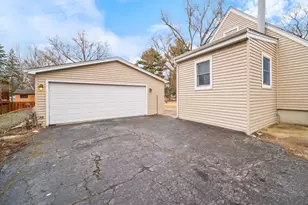 28W686 Townline Rd, Warrenville, IL 60555 - Photo 36