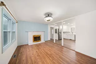 28W686 Townline Rd, Warrenville, IL 60555 - Photo 8