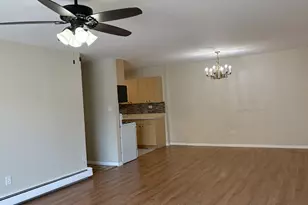 8901 N Western Ave, Des Plaines, IL 60016 - Photo 6