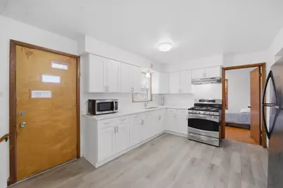 7705 W 80th Place, Bridgeview, IL 60455 - Photo 10