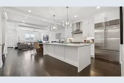 2341 W Roscoe Street #3W, Chicago, IL 60618 - Photo 10