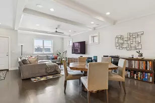 2341 W Roscoe St, Chicago, IL 60618 - Photo 14