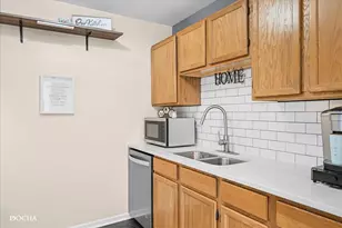 2942 Shelly Ln, Aurora, IL 60504 - Photo 8