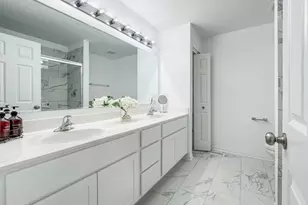 Bldg 58 Glenbrooke Ln, New Lenox, IL 60451 - Photo 12