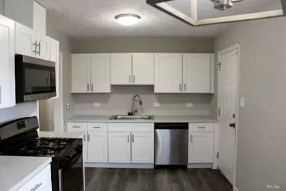 299 Beacon Boulevard, Chicago Heights, IL 60411 - Photo 6