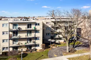 5214 Galitz St, Skokie, IL 60077 - Photo 1