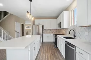 101 Willey St, Gilberts, IL 60136 - Photo 12