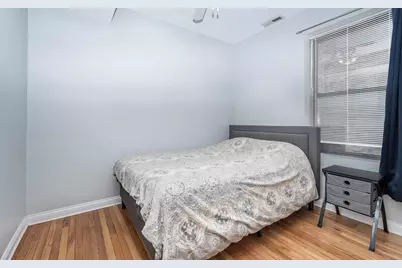 3710 W Wrightwood Avenue #2E, Chicago, IL 60647 - Photo 6