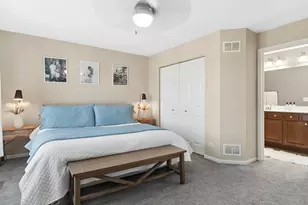2238 S Crambourne Way, Arlington Heights, IL 60005 - Photo 12