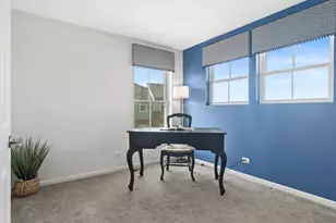 2238 S Crambourne Way, Arlington Heights, IL 60005 - Photo 14