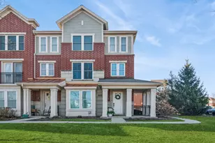 2238 S Crambourne Way, Arlington Heights, IL 60005 - Photo 1