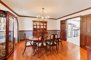 211 Woody Way, Oakwood Hills, IL 60013 - Photo 6