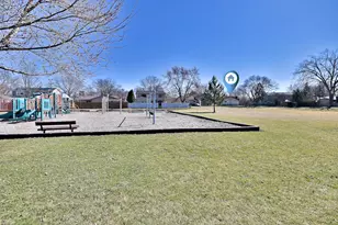 340 Somerset Dr, Streamwood, IL 60107 - Photo 46