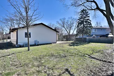 340 Somerset Drive, Streamwood, IL 60107 - Photo 42