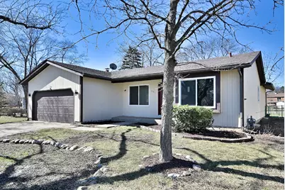 340 Somerset Drive, Streamwood, IL 60107 - Photo 2