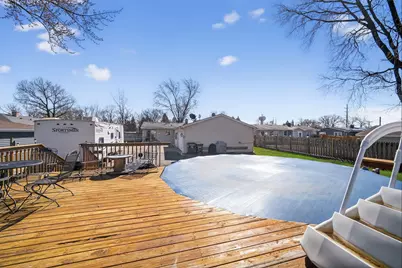 407 Butterfield Road, North Aurora, IL 60542 - Photo 38