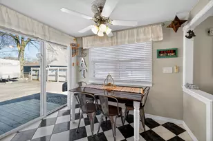 407 Butterfield Rd, North Aurora, IL 60542 - Photo 12