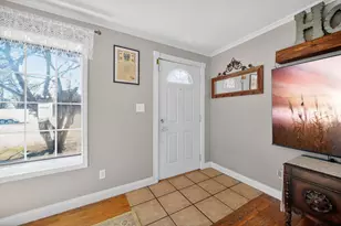 407 Butterfield Rd, North Aurora, IL 60542 - Photo 6