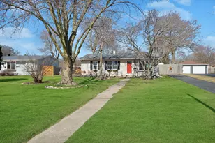 407 Butterfield Rd, North Aurora, IL 60542 - Photo 4