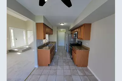 547 East Avenue, Streamwood, IL 60107 - Photo 4