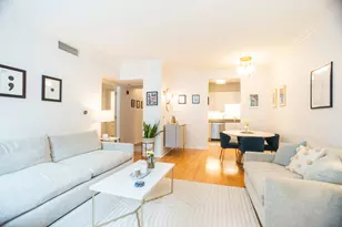 25 E Superior St, Chicago, IL 60611 - Photo 4